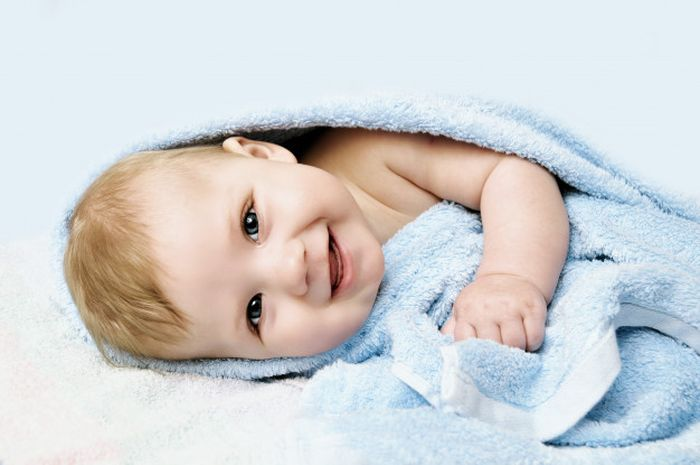 Ciri Bayi Sehat dan Cara Mendukung Kesehatannya